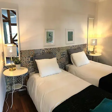 Apartment New! Beautiful Charming Flat At Best Location Lissabon